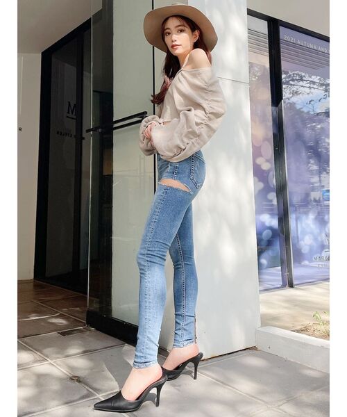 GYDA（ジェイダ）の「アームギャザーオフショル ニット トップス（ニット/セーター・レディース・アイボリー/ブラック/マスタード・FREE）」の16枚目の写真