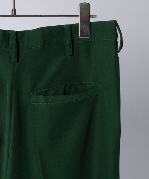 soerte(ソエルテ)の「Color wide slacks / カラーワイドスラックスパンツ(スラックス・メンズ・ブラウン/イエロー/グリーン/ブルー/レッド・1/2/3)」の15枚目の写真
