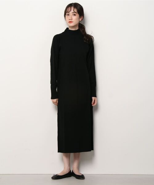 LOUISE ODIER(ルイーズオディール)の「センターシームニットワンピース(チュニック・レディース・ライトグレー/グリーン/ブラック/ベージュ・MEDIUM)」の9枚目の写真