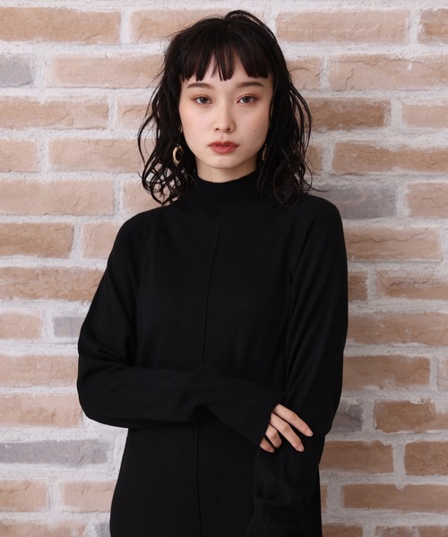 LOUISE ODIER(ルイーズオディール)の「センターシームニットワンピース(チュニック・レディース・ライトグレー/グリーン/ブラック/ベージュ・MEDIUM)」の14枚目の写真