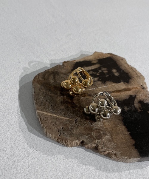 Solace(ソレイス)の「ボールリング(リング・レディース・シルバー/ゴールド・FREE)」の2枚目の写真