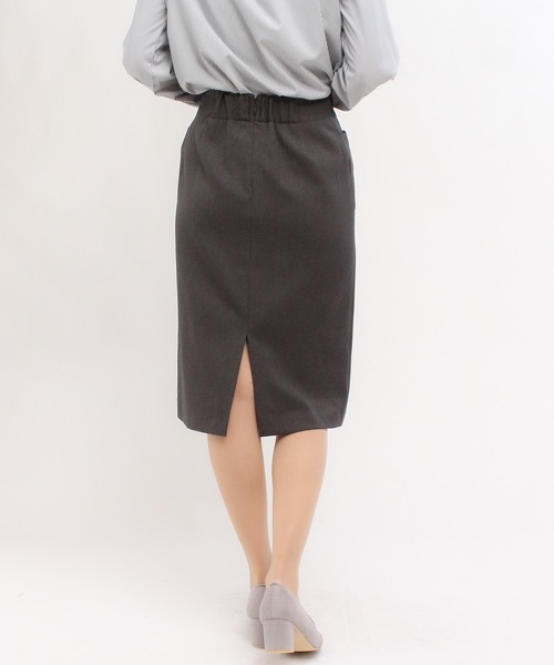 TRUDEA（トルディア）の「ポケ付きバックスリットタイトスカート（スカート・レディース・グレー/グレイッシュベージュ/ブラック・MEDIUM/LARGE/SMALL/X-SMALL）」の9枚目の写真