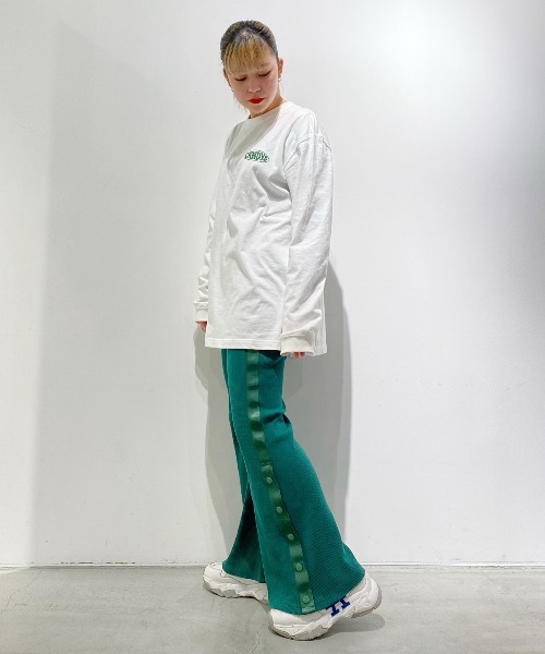 Candy Stripper（キャンディストリッパー）の「SIDE SLIT RIB FIT パンツ（その他パンツ・レディース・ブラック/グリーン/パープル・2）」の9枚目の写真