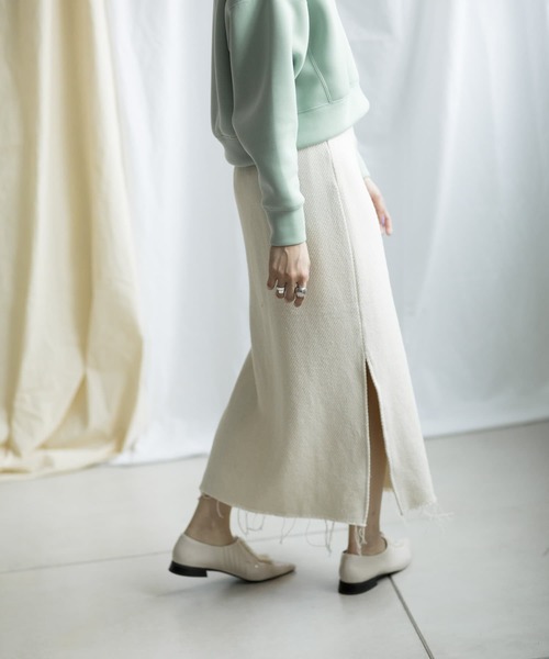 mona Belinda(モナベリンダ)の「裾スリットフリンジスカート(スカート・レディース・ホワイト/チャコールグレー・FREE)」の17枚目の写真