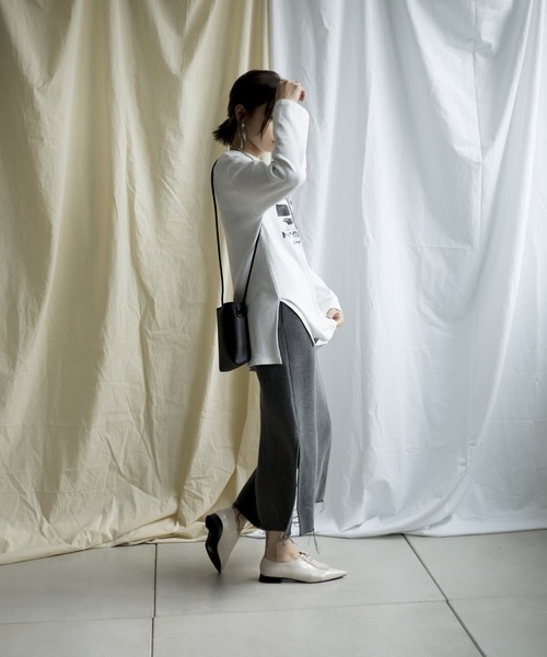 mona Belinda(モナベリンダ)の「裾スリットフリンジスカート(スカート・レディース・ホワイト/チャコールグレー・FREE)」の18枚目の写真