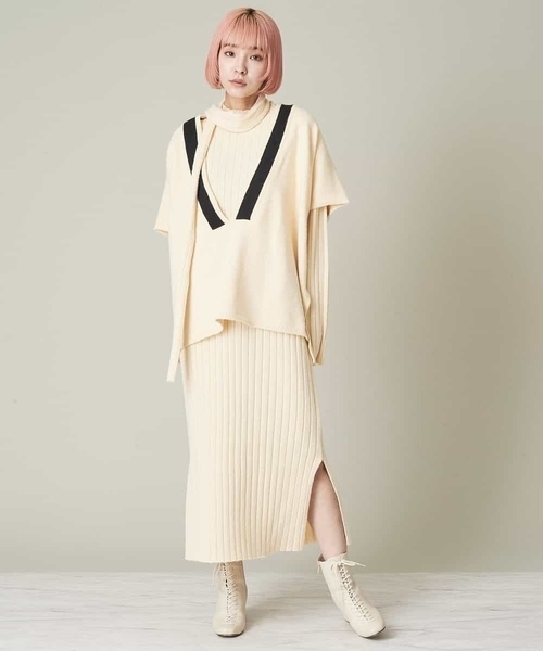 A de a.v.v（アードアー・ヴェ・ヴェ）の「ベルト付きスタンドネックリブニットワンピース（ワンピース・レディース・ブラック/ブルー/アイボリー・39）」の17枚目の写真