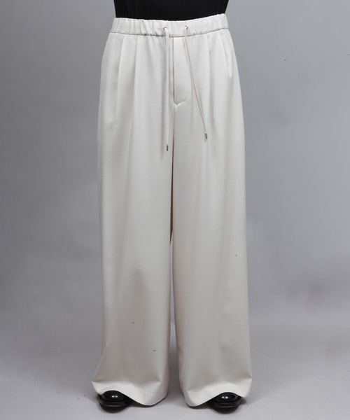 ato（アトウ）の「ULTRA WOOL WIDE PANTS（その他パンツ・メンズ・アイボリー/ブラック・44/46/48）」の6枚目の写真