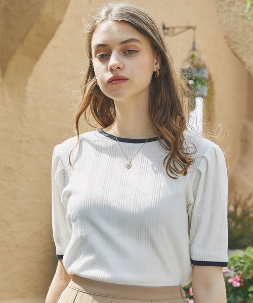 PURIL（ピュリル）の「【PURIL】パイピングタックスリーブ半袖リブトップス（Tシャツ/カットソー・レディース・ベージュ/ブラック/ホワイト・FREE）」の10枚目の写真