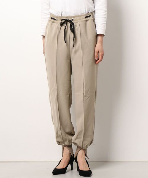 COTORICA(コトリカ)の「【THE DAYZ TOKYO】センタースリットジョグパンツ(その他パンツ・レディース・ブラック/ベージュ/ブラウン・SMALL/MEDIUM)」の1枚目の写真