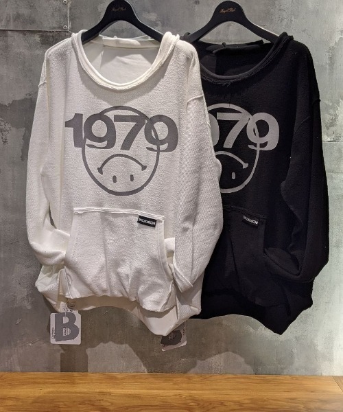 bodysong.（ボディソング）の「【別注】BODYSONG./ボディソング/クルースウェット/1979（スウェット・メンズ・ブラック/レッド/ブルー/イエロー/ホワイト・LARGE）」の8枚目の写真