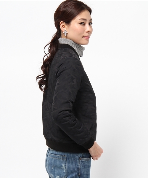 LOUNGEDRESS(ラウンジドレス)の「カモフラジャガードブルゾン(ブルゾン・レディース・カーキ/ネイビー・フリ-)」の4枚目の写真