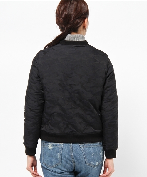 LOUNGEDRESS(ラウンジドレス)の「カモフラジャガードブルゾン(ブルゾン・レディース・カーキ/ネイビー・フリ-)」の5枚目の写真