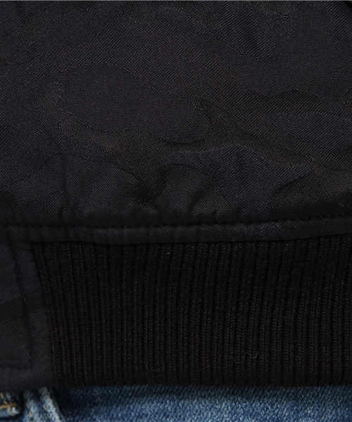 LOUNGEDRESS(ラウンジドレス)の「カモフラジャガードブルゾン(ブルゾン・レディース・カーキ/ネイビー・フリ-)」の11枚目の写真