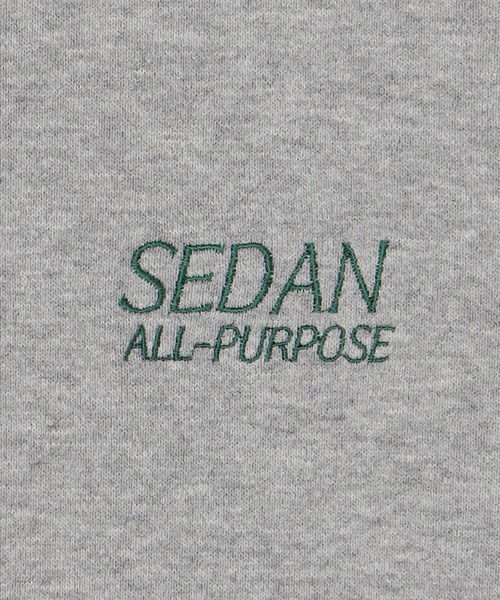 SEDAN ALL-PURPOSE（セダンオールパーパス）の「SEDAN ALL-PURPOSE | ロゴ刺繍 クルーネックスウェット MEN（スウェット・メンズ・オフホワイト/ネイビー/グレー・X-LARGE/LARGE）」の17枚目の写真