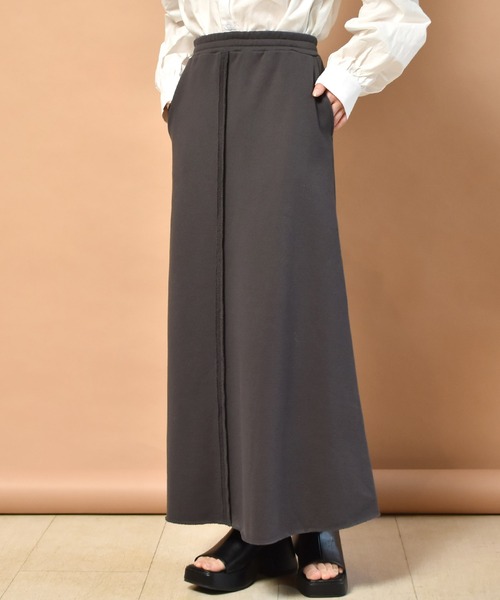 RETRO GIRL(レトロガール)の「裏毛フレアスカート(スカート・レディース・オフホワイト/グリーン/ダークグレー・FREE)」の5枚目の写真