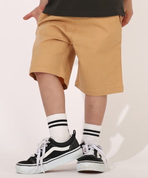 BABYDOLL(ベビードール)の「通販限定カラー/サイズあり ストレッチハーフパンツ 6237K(その他パンツ・キッズ・ブルー/ベビーピンク/イエロー/ブラック/グリーン/ブラウン/パープル/ベージュ・150cm/130cm/80cm/160cm/120cm/110cm/90cm/140cm/100cm)」の4枚目の写真