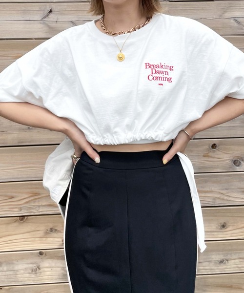 archives（アルシーヴ）の「ドロストＴ（Tシャツ/カットソー・レディース・オフホワイト/ブラック/ホワイト・MEDIUM）」の4枚目の写真