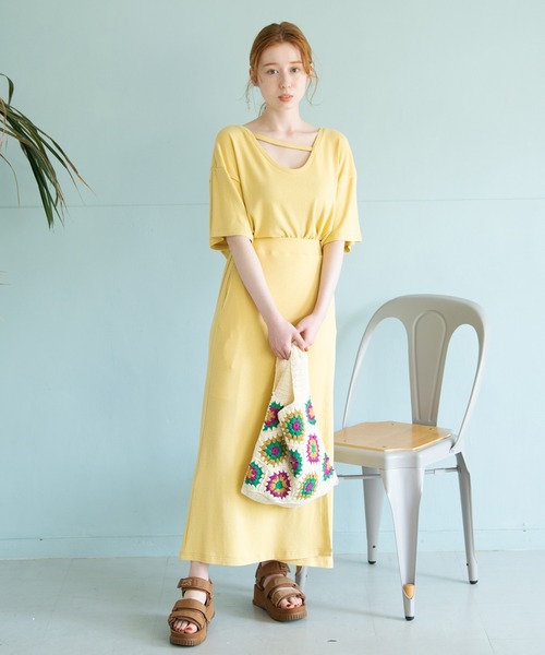 Crisp（クリスプ）の「スラッシュネックTシャツ（Tシャツ/カットソー・レディース・ブラウン/ピンク/イエロー・FREE）」の4枚目の写真