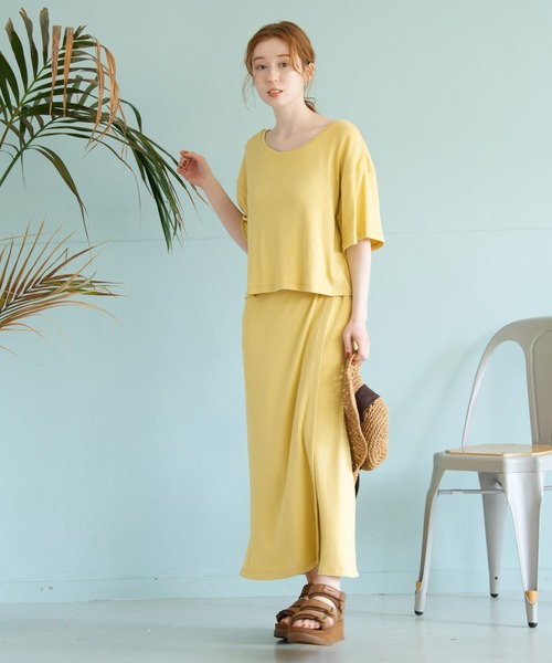 Crisp（クリスプ）の「スラッシュネックTシャツ（Tシャツ/カットソー・レディース・ブラウン/ピンク/イエロー・FREE）」の9枚目の写真