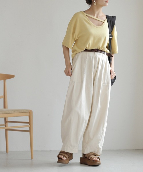 Crisp（クリスプ）の「スラッシュネックTシャツ（Tシャツ/カットソー・レディース・ブラウン/ピンク/イエロー・FREE）」の14枚目の写真