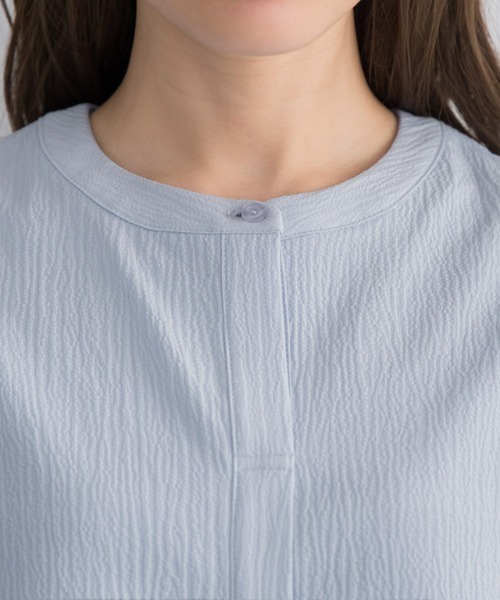 スカラップブラウス