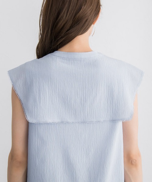 スカラップブラウス