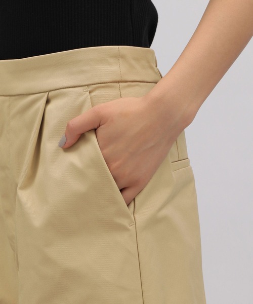 LAKOLE（ラコレ）の「ポリエステルツイルタックドショーツ / 343105（その他パンツ・レディース・ブラック/ブラウン/ベージュ・SMALL/MEDIUM）」の16枚目の写真