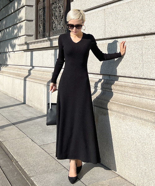JENNE(ジェンヌ)の「リブニットフレアワンピース(ワンピース・レディース・ブラック/グリーン/ピンク・SMALL/MEDIUM/LARGE)」の2枚目の写真