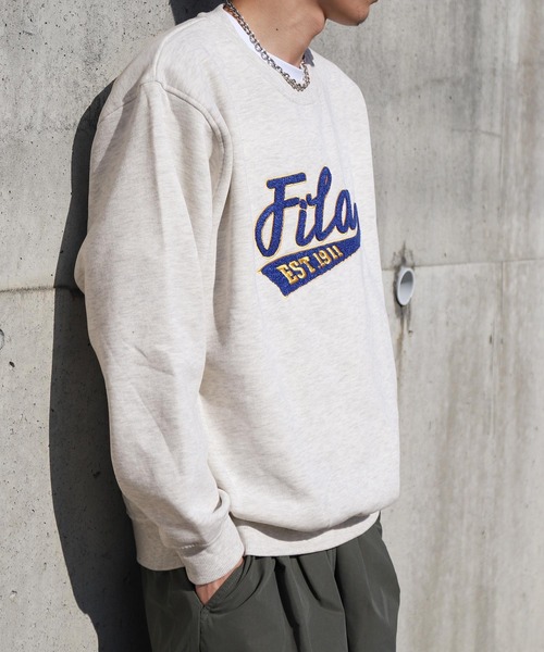 FILA(フィラ)の「【別注】 【FILA】 アソート ロゴ ルーズシルエット 裏起毛 長袖 スウェット トレーナー(スウェット・レディース・ホワイト/ブラック/ネイビー/オートミール/杢グレー/ホワイト系/ホワイト系1/ホワイト系2/ホワイト系3/ホワイト系4/ブラック系/ブラック系1/ブラック系2/ブラック系3/ブラック系4/グレー系/グレー系1/グレー系2/アイボリー系/アイボリー系1/アイボリー系2/ネイビー系/ネイビー系1/ネイビー系2・MEDIUM/LARGE/X-LARGE)」の18枚目の写真