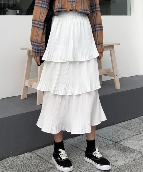 Girly Doll(ガーリードール)の「ティアードスカート(スカート・レディース・ホワイト/ブラック/ブルーグレー/ベージュ/ブラウン/グレイッシュベージュ/ベージュ系その他/ブラック系その他/ホワイト系その他・FREE/L)」の2枚目の写真