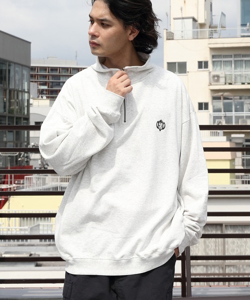 ８(eight)（エイト）の「ハーフジップスウェット（スウェット・メンズ・アッシュグレー/チャコール/ネイビー/マスタード・MEDIUM/LARGE）」の2枚目の写真
