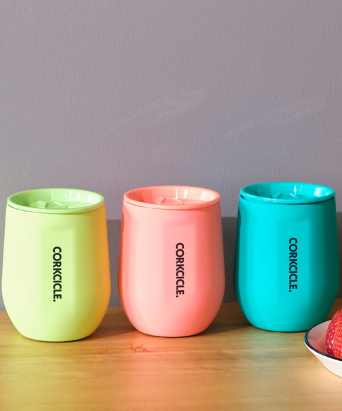 CORKCICLE（コークシクル）の「【在庫限り】12oz/300ml NEON STEMLESS Tumbler ステムレスタンブラー ネオン Coral/Citron/Kokomo/Berry Punch [CORKCICLE/コークシクル]（グラス/マグカップ/タンブラー・レディース・エメラルド/グリーン系その他/コーラル/フューシャピンク・ONE SIZE/ONESIZE）」の16枚目の写真