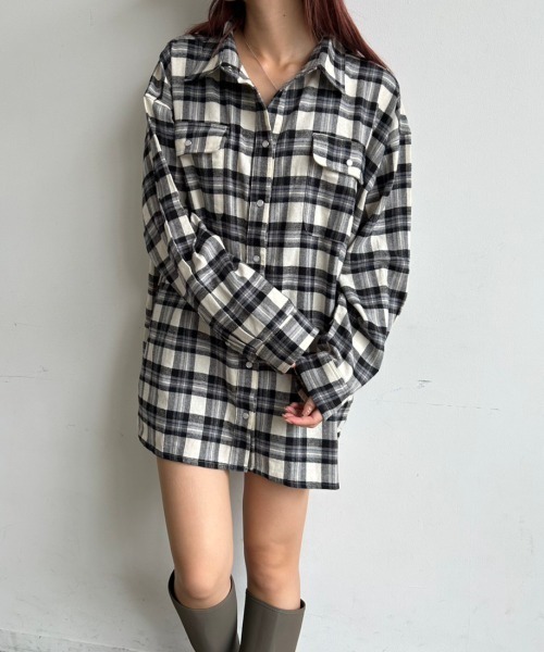 FIG&VIPER（フィグアンドバイパー）の「BIGオーバーチェックシャツ（シャツ/ブラウス・レディース・ブラウン/ブラック・FREE）」の4枚目の写真