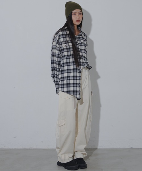 FIG&VIPER（フィグアンドバイパー）の「BIGオーバーチェックシャツ（シャツ/ブラウス・レディース・ブラウン/ブラック・FREE）」の15枚目の写真