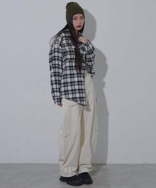 FIG&VIPER（フィグアンドバイパー）の「BIGオーバーチェックシャツ（シャツ/ブラウス・レディース・ブラウン/ブラック・FREE）」の16枚目の写真