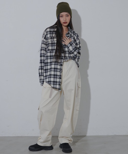 FIG&VIPER（フィグアンドバイパー）の「BIGオーバーチェックシャツ（シャツ/ブラウス・レディース・ブラウン/ブラック・FREE）」の17枚目の写真