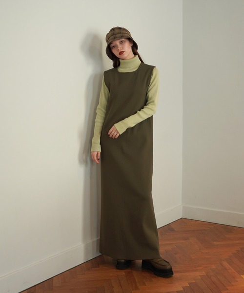 TINA：JOJUN（ティーナジョジュン）の「スリーブレス ニットワンピース TINA：JOJUN（ワンピース・レディース・カーキ/ネイビー・S/M）」の4枚目の写真