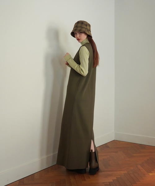 TINA：JOJUN（ティーナジョジュン）の「スリーブレス ニットワンピース TINA：JOJUN（ワンピース・レディース・カーキ/ネイビー・S/M）」の7枚目の写真