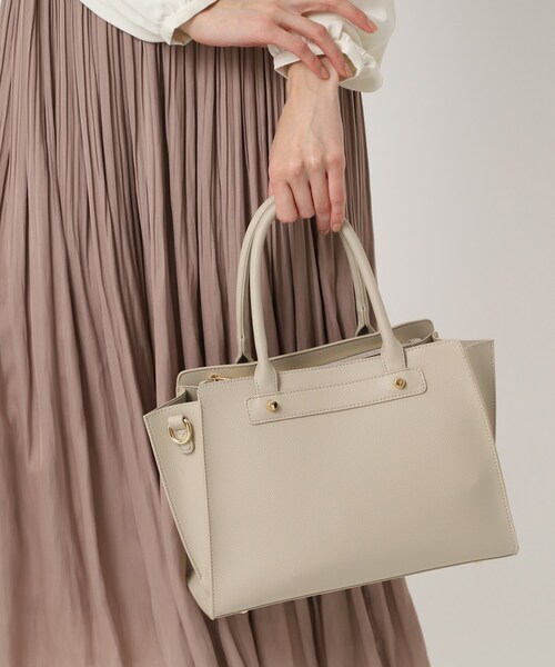 SHOO・LA・RUE（シューラルー）の「◆スクエアトート（トートバッグ・レディース・アイボリー/ブラック/グレー・00）」の18枚目の写真