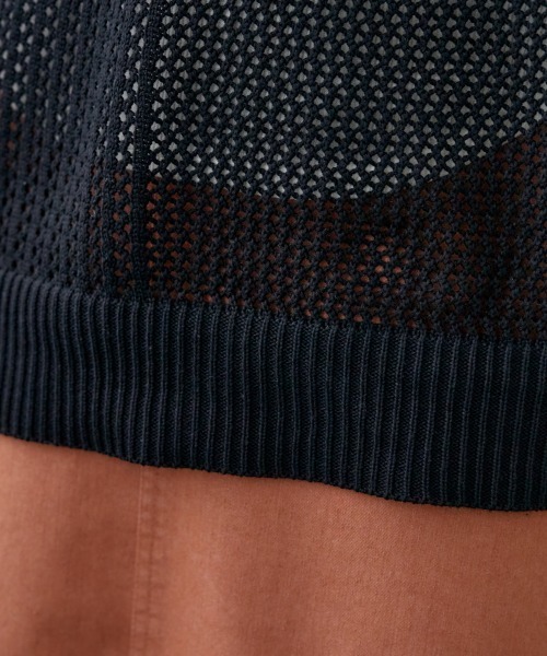 miclat（ミクラ）の「大きいサイズ　ブロッキングメッシュ編みニット　miclat（ニット/セーター・レディース・ライトベージュ/ブラック・L/LL/3L/4L）」の8枚目の写真