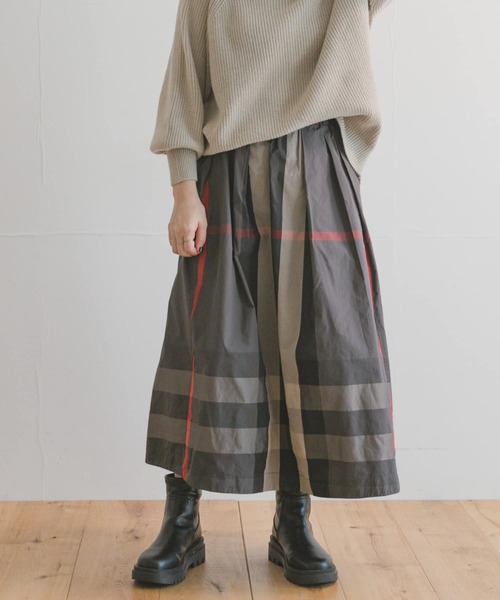 ITEMS URBANRESEARCH（アイテムズ アーバンリサーチ）の「【販売中止】ビッグチェックギャザースカート（スカート・レディース・グレー系その他/ホワイト系その他/グリーン系その他/ブルー系その他/グリーン・FREE/L）」の22枚目の写真