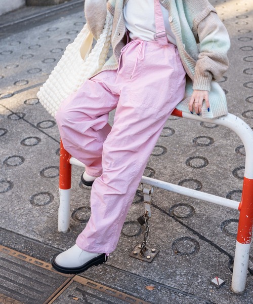 WEGO（ウィゴー）の「WEGO/サス付2WAYパラシュートパンツ（カーゴパンツ・レディース・オフホワイト/ライトピンク/カーキ・FREE）」の21枚目の写真