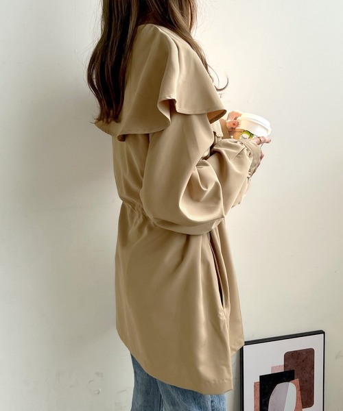 Futier land（フューティアランド）の「ビッグカラーショートトレンチコート（トレンチコート・レディース・アイボリー/ブラック/ベージュ/カーキ・MEDIUM）」の11枚目の写真