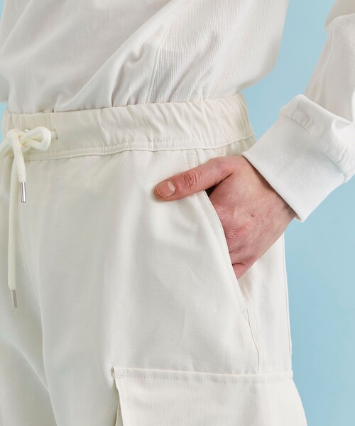 CITY TOKYO（シティトウキョウ）の「SEPARATEワイドカーゴパンツ（カーゴパンツ・メンズ・ホワイト/ブラック・1/2）」の12枚目の写真