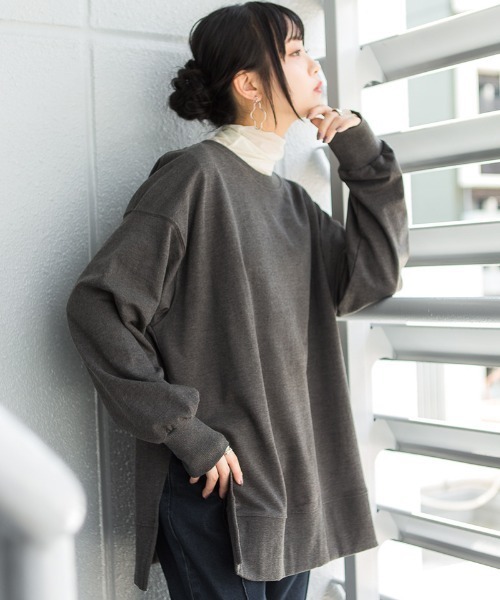新品タグつき❣️完売品送料無料☆XTFMT01J3 サイドスリット トレーナー XTFMT01J3 裏起毛 ウォームソフト サイドスリット トレーナー (単品)