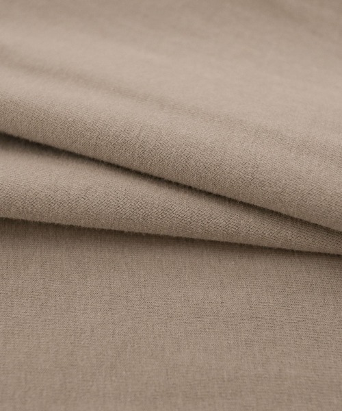 Social GIRL(ソーシャルガール)の「スリットキーネックTシャツワンピース(ワンピース・レディース・ブラック/オフホワイト/ベージュ/グレイッシュベージュ・M)」の22枚目の写真