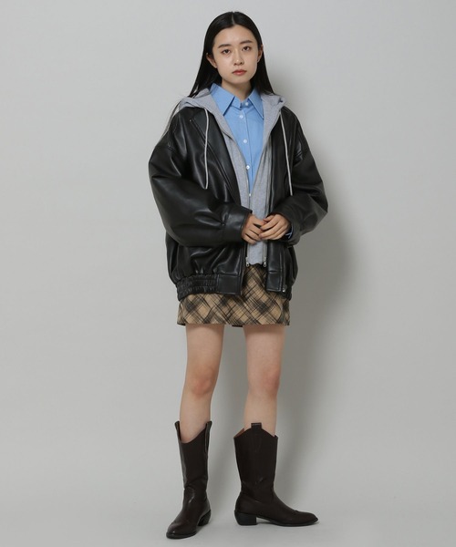 LADY VOLUME（レディーボリューム）の「【モニタリング TWICE チェヨン着用】Lady Volume／9008 HD JP フード付きフェイクレザーブルゾン 2191513（ブルゾン・レディース・ブラック・FREE）」の3枚目の写真