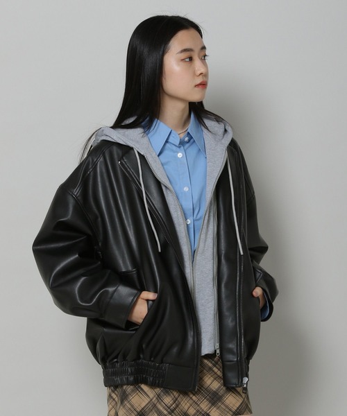 LADY VOLUME（レディーボリューム）の「【モニタリング TWICE チェヨン着用】Lady Volume／9008 HD JP フード付きフェイクレザーブルゾン 2191513（ブルゾン・レディース・ブラック・FREE）」の5枚目の写真