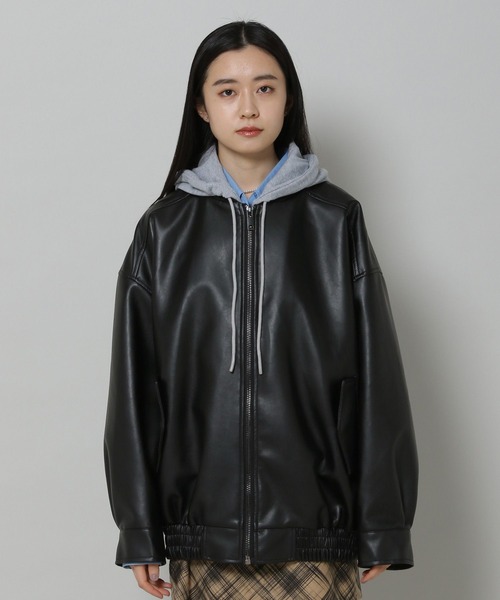 LADY VOLUME（レディーボリューム）の「【モニタリング TWICE チェヨン着用】Lady Volume／9008 HD JP フード付きフェイクレザーブルゾン 2191513（ブルゾン・レディース・ブラック・FREE）」の12枚目の写真