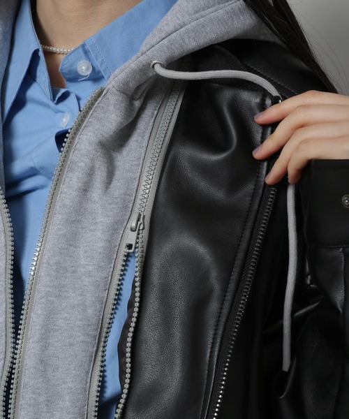 LADY VOLUME（レディーボリューム）の「【モニタリング TWICE チェヨン着用】Lady Volume／9008 HD JP フード付きフェイクレザーブルゾン 2191513（ブルゾン・レディース・ブラック・FREE）」の21枚目の写真